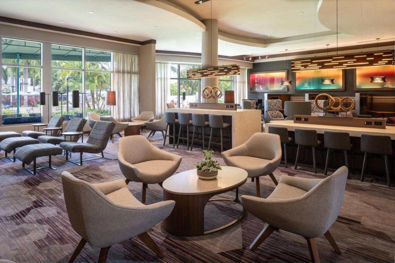 Courtyard By Marriott Miami Airport Hotell Exteriör bild