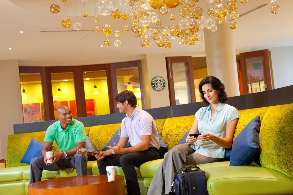Courtyard By Marriott Miami Airport Hotell Exteriör bild