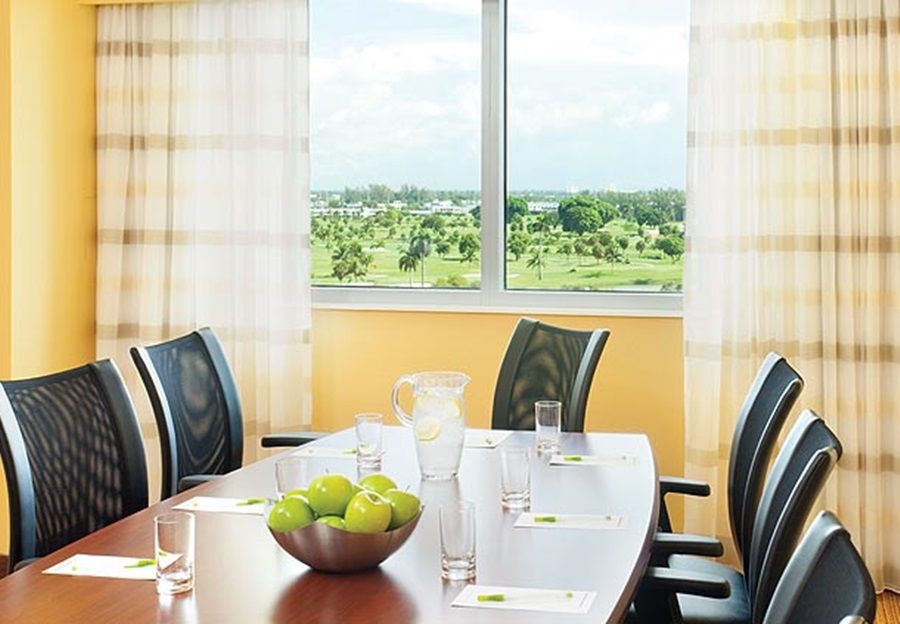 Courtyard By Marriott Miami Airport Hotell Exteriör bild