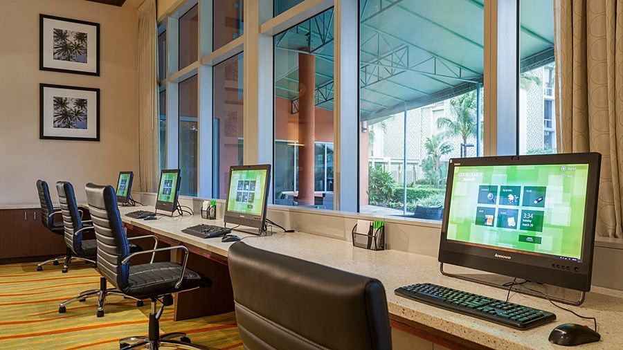 Courtyard By Marriott Miami Airport Hotell Exteriör bild