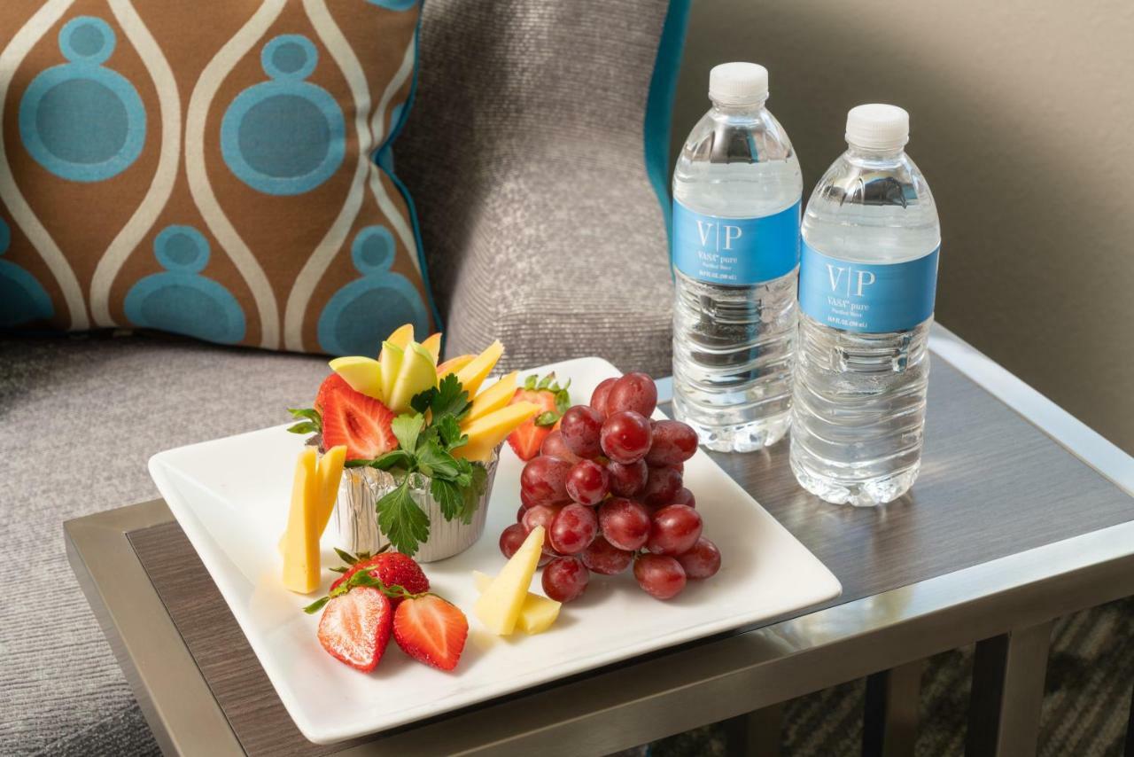 Courtyard By Marriott Miami Airport Hotell Exteriör bild